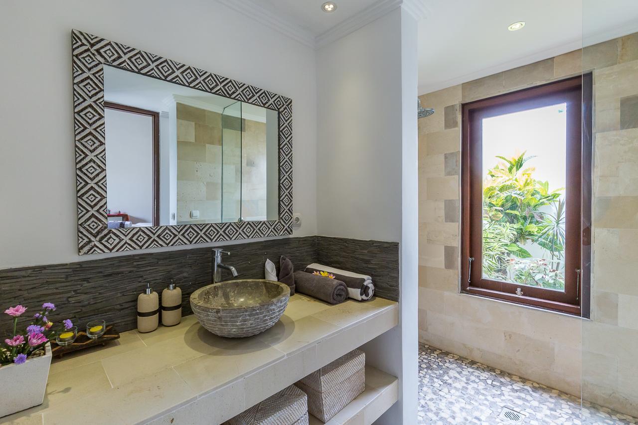 Villa Leelavadee Uluwatu  Ngoại thất bức ảnh